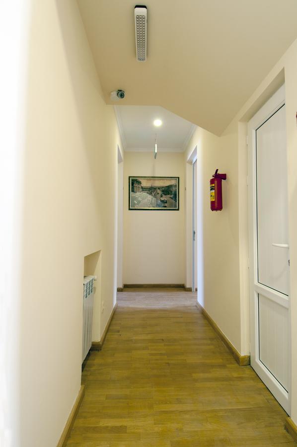 Albert House Hotel&Tours Jerevan Buitenkant foto