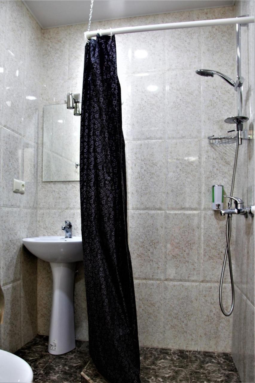 Albert House Hotel&Tours Jerevan Buitenkant foto